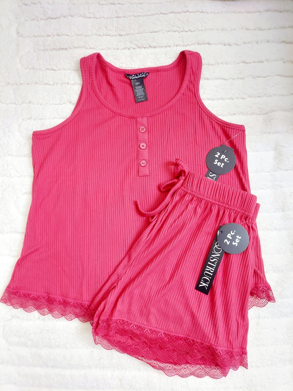 Moonstruck Rasberry Red Women's 2-Piece Pajama Set Women Size S & M NWT Vacation